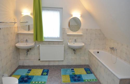 Duedinghausen House | Spacious Düdinghausen Chalet