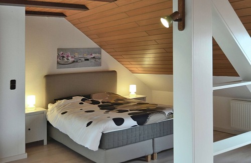 Lichtenfels House | Spacious holiday home in Neukirchen