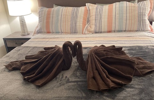 Concord Apartment | Spacious Discrete 2b/2Ba Concord