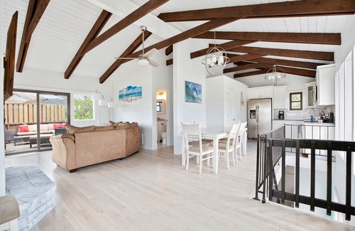 Seaview House | Spacious Dog-Friendly Home with Renovated Kitchen and Bathrooms