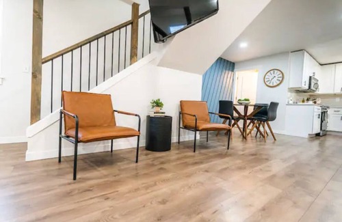 Central Tacoma House | Spacious Downtown 4BD House 8 min from Ruston Way Waterfront!