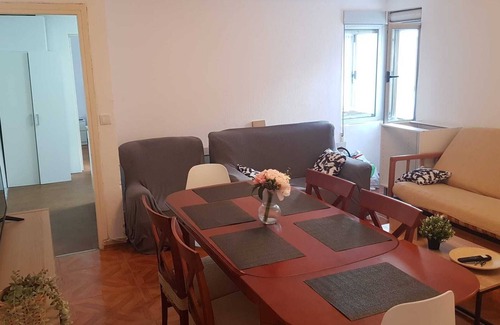 Gijon City Centre Condo | Spacious downtown apartment