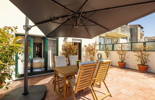 Cedofeita Apartment | Spacious Downtown Apartment with Private Terrace