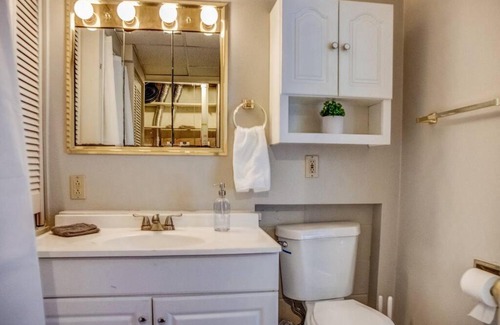 Des Moines House | Spacious Duplex Close to Downtown