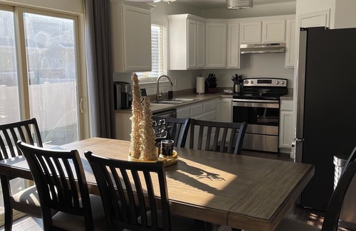 Lehi House | Spacious Elegance at Thanksgiving Point Lehi