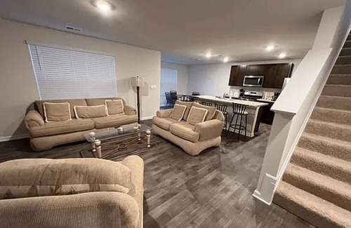 Magnolia House | Spacious Elegance