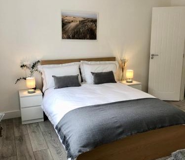 Oxford House | Spacious En-suite Private Double Bedroom