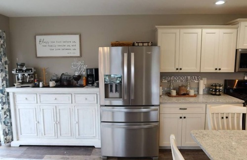 Crawfordsville House | Spacious Estate 5-bedroom Acres of Serenity