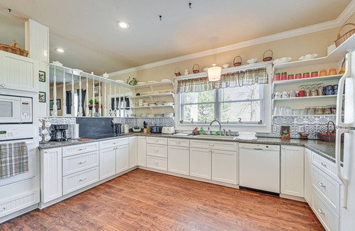 Elizaville House | Spacious Ewing Retreat w/Game Room & Fireplace!