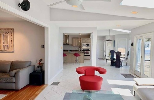 Falmouth Heights House | Spacious Falmouth Retreat with Private Pool RPAM072