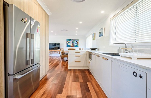 Killcare Heights House | 'Spacious Family Retreat' by Accom Holidays