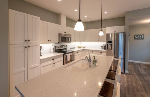 Okanagan-Similkameen Cottage | Spacious Family Cottage on Osoyoos Lake
