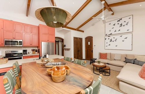 Las Catalinas Apartment | Spacious Family Friendly Retreat - Coralina Flat