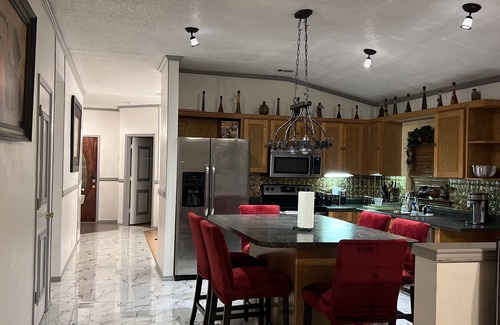 Glenn Heights House | Spacious, Family Friendly, Centrally Located