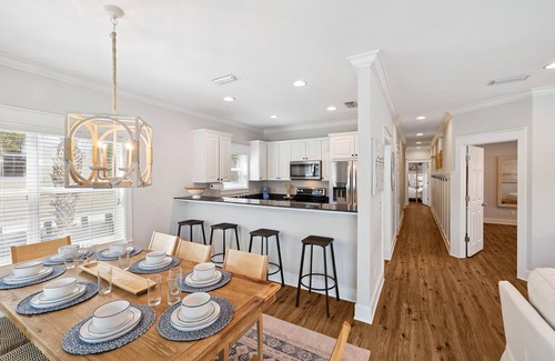 Seagrove Beach Condo | Spacious Family-Friendly Condo w/ Beach Access, Gulf Views, and Community Pool