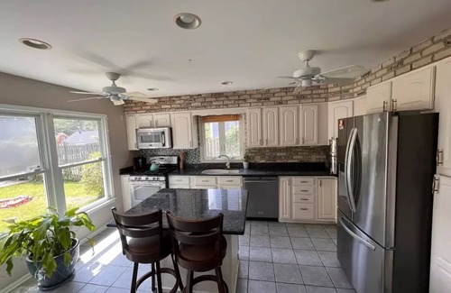 Hillcrest House | Spacious Family-Friendly Home in Historic DC