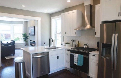 Clayton-Tamm House | Spacious Family-Friendly stay steps from the St. Louis Zoo