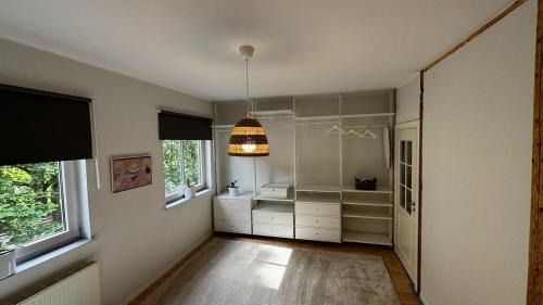 Kesklinn Apartment | Spacious Family-friendly Apartment, Free Parking