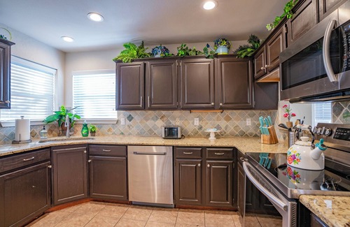 Allen House | Spacious, Family Friendly Home in Allen