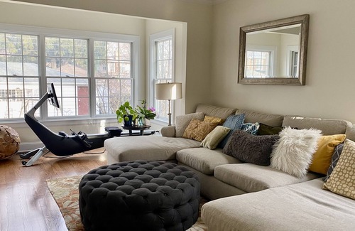 Evanston House | Spacious family home near Northwestern U, Lake Michigan