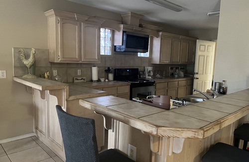 Pharr House | Spacious Family Home
