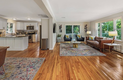 Westport House | Spacious Family Home