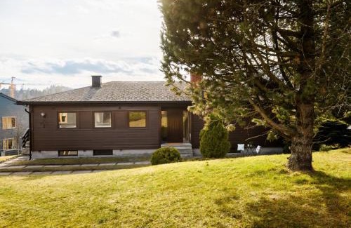 Baerum Municipality Apartment | Spacious family house with private garden 4 bedrooms