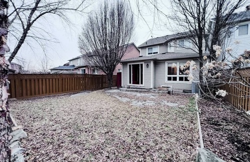 Brampton House | Spacious Family Retreat