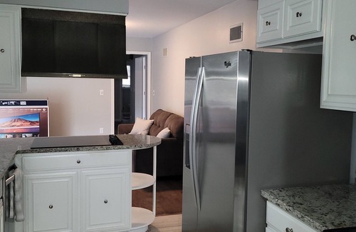 Elkhorn House | Spacious Family Retreat in West Omaha – Near Sports Complex