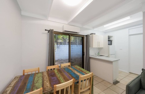 Nelly Bay Apartment | Spacious Family Unit