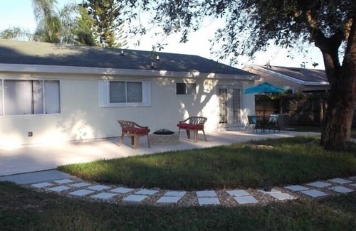 Sebastian Highlands House | Spacious Florida Home On Canal. 3br/2ba. Minutes From Beaches.
