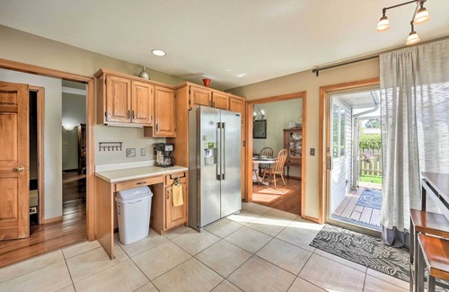 Fort Wayne House | Spacious Fort Wayne Home w/Yard + Gas Grill!