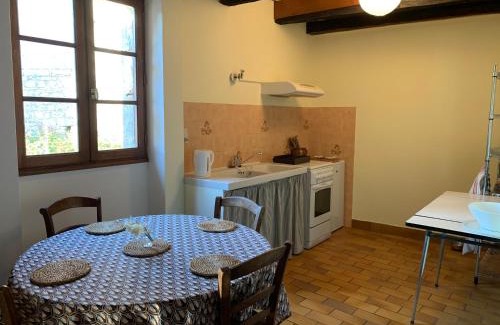 Saint-Vincent-Rive-d'Olt Apartment | Spacious apartment in a charming, tranquil village