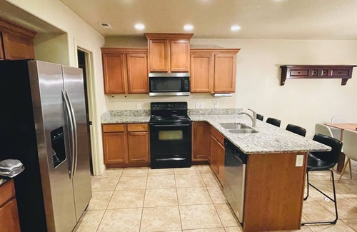 Springville House | Spacious fully loaded 4-bedroom townhome sleeps 12 freeway access next to BYU
