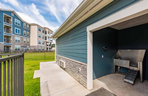 Tomball Apartment | Spacious Furnished Resort Style Apartments