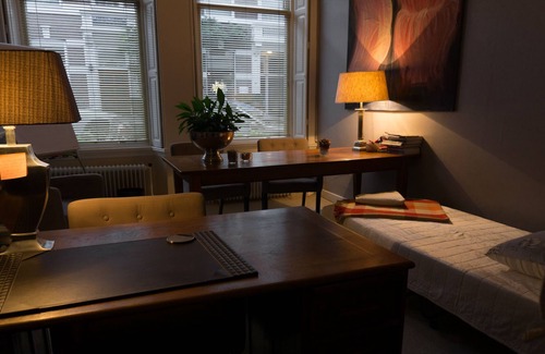 Benoordenhout House | SPACIOUS FURNISHED ROOM .ONLY FREE THURDAY TILL MONDAY