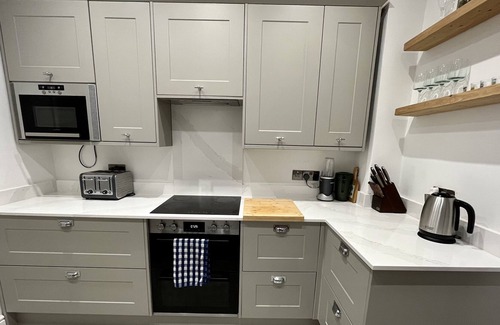 Jesmond Apartment | Spacious Garden Flat in Jesmond
