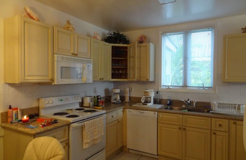 Bahamia West Condo | Spacious Gated Waterfront Villa with Private Dock