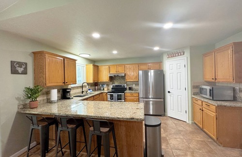 West Valley City House | Spacious Getaway Home in The Valley - Top Unitnn