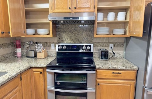 West Valley City House | Spacious Getaway Home in The Valley - Top Unitnn