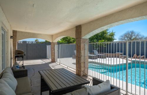 Peoria Ave Citizen's Group House | Spacious Glendale Home with Pool and Mountain Views!
