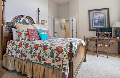 Cedar Hills Apartment | Spacious Ground Level Basement w/ Breathtaking Views of Utah Valley, Pool Table, Free Ski Rental