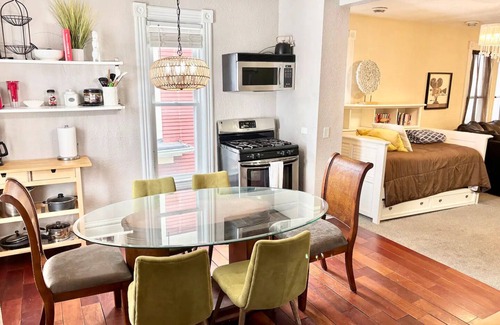 St. Paul Apartment | Spacious Group Stay Near Lake, Downtown & Dining