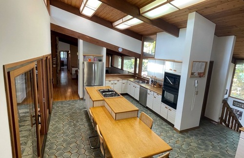 Manchester-by-the-Sea House | Spacious Home, 9BR/5BA, Pool, Walk to beach and town.