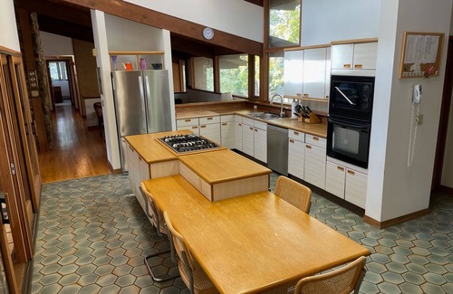 Manchester-by-the-Sea House | Spacious Home, 9BR/5BA, Pool, Walk to beach and town.
