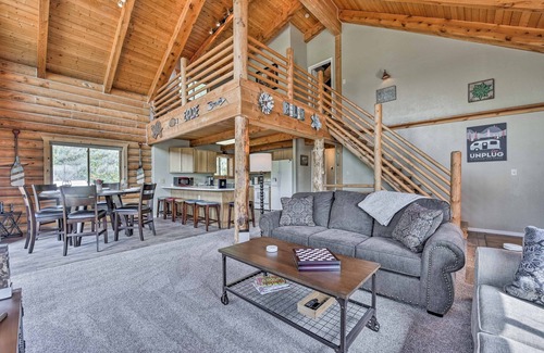 Eden House | Spacious Hilltop Cabin w/Deck & Scenic Views!