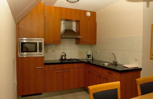 Westerbork House | Spacious holiday home with WiFi, 20 km from Assen