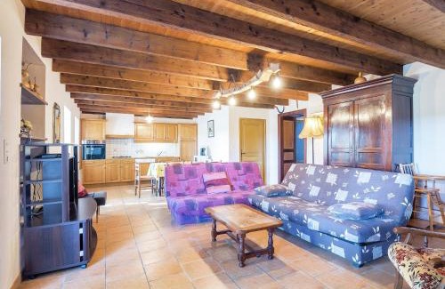 Saint-Nexans House | Spacious Holiday Home in Saint-Nexans with Terrace