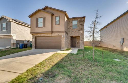 Southside House | Spacious Home 11 Mi to San Antonio River Walk