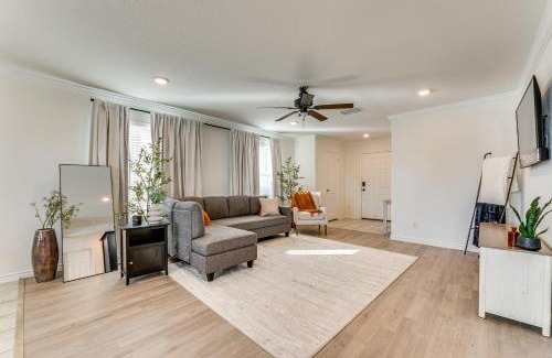 Southside House | Spacious Home 11 Mi to San Antonio River Walk
